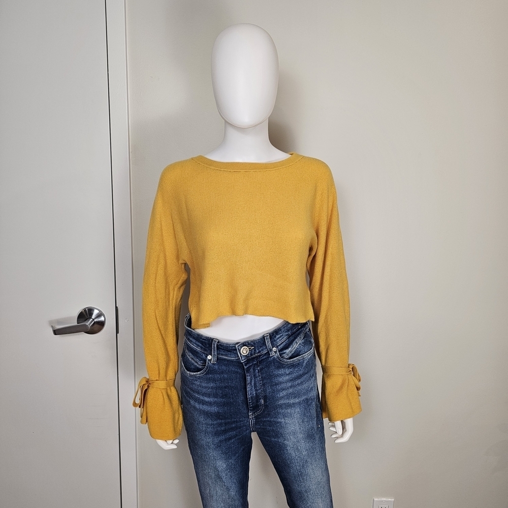 Wilfred Aritzia Emmy Mustard Yellow Cropped Merino Wool Sweater Sz XS
